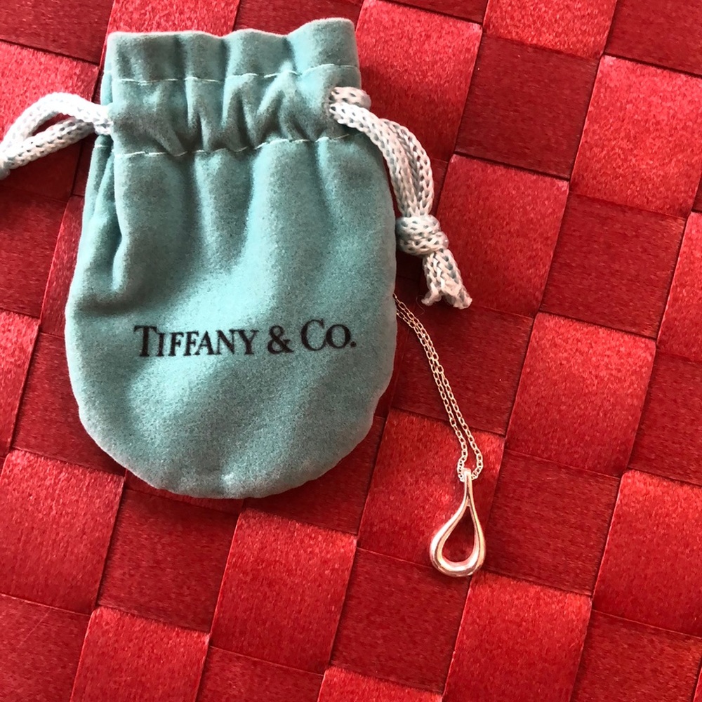 Tiffany& Co Elsa Peretti Open Teardrop Necklace
